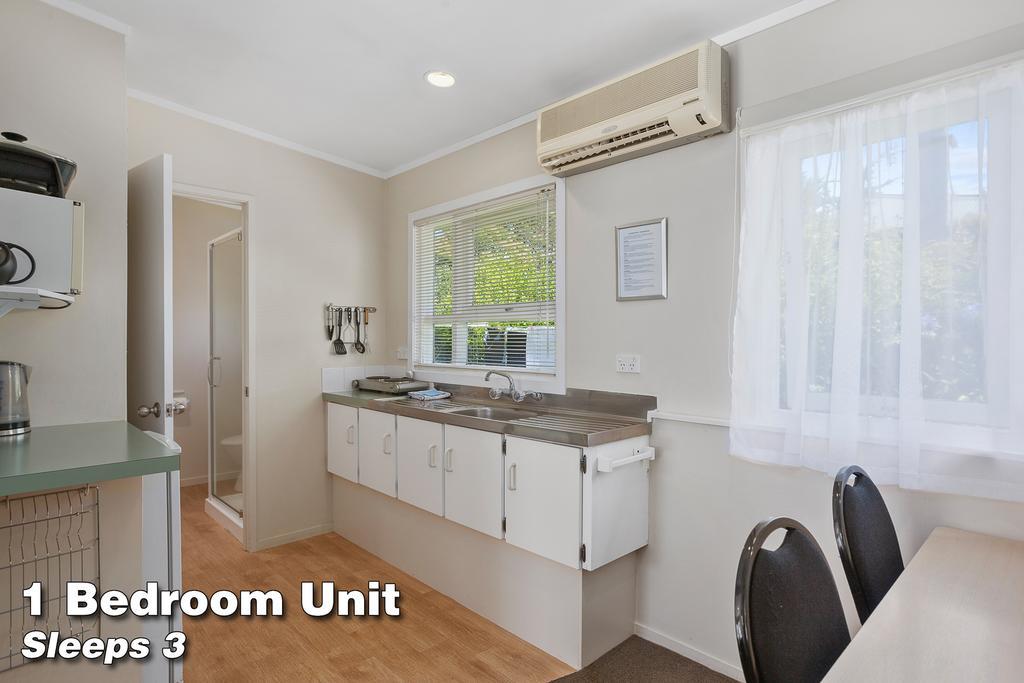 פקטאני Amber Court Motel מראה חיצוני תמונה